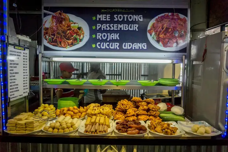 Need ? karpal singh drive food court - Good Locaiton For Food Lovers !